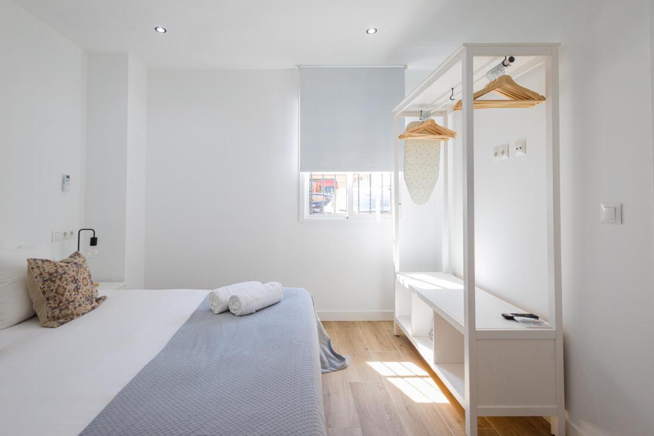 Florit Flats - The Port Avenue Apartment Valenza Esterno foto