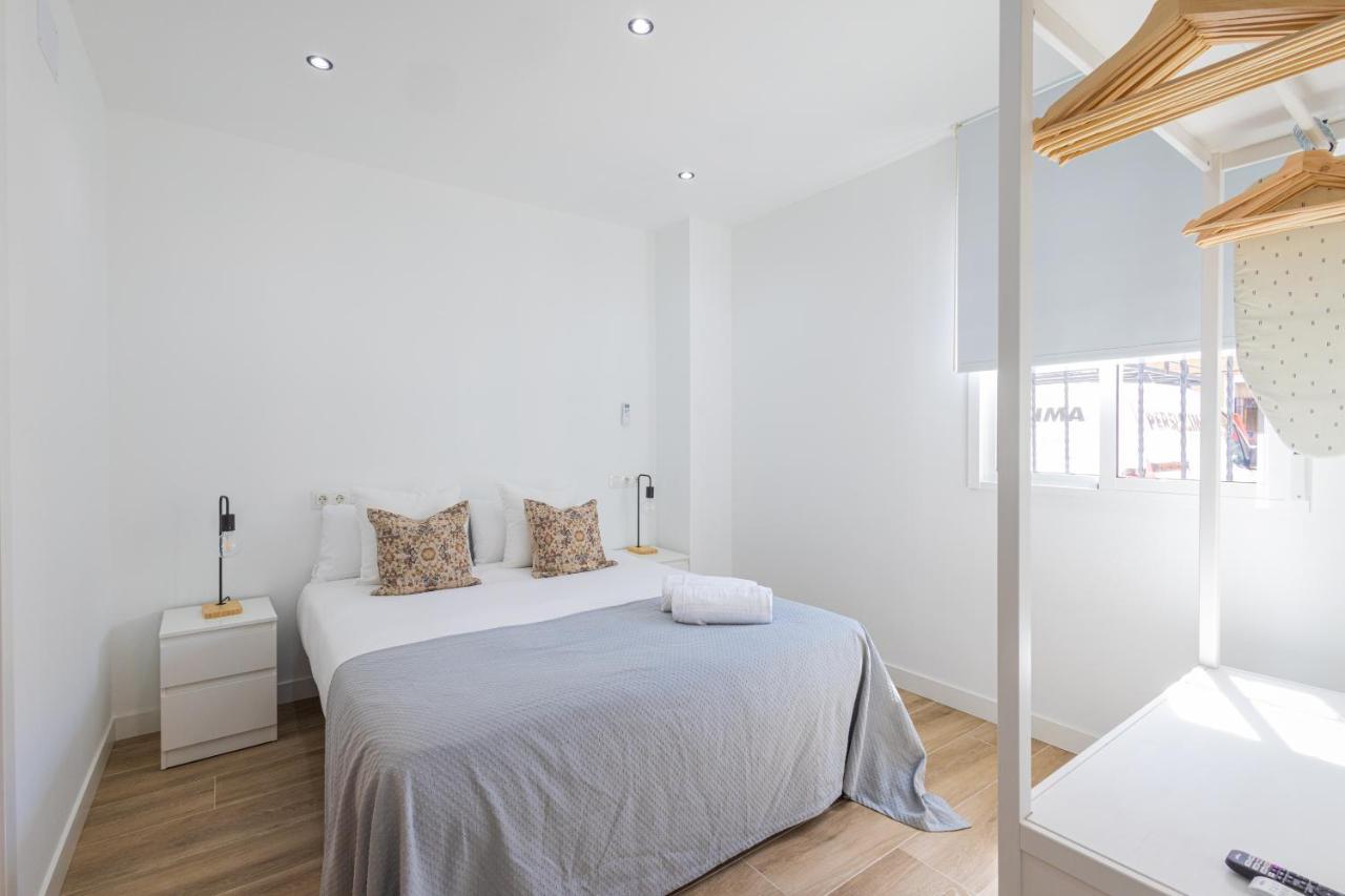 Florit Flats - The Port Avenue Apartment Valenza Esterno foto