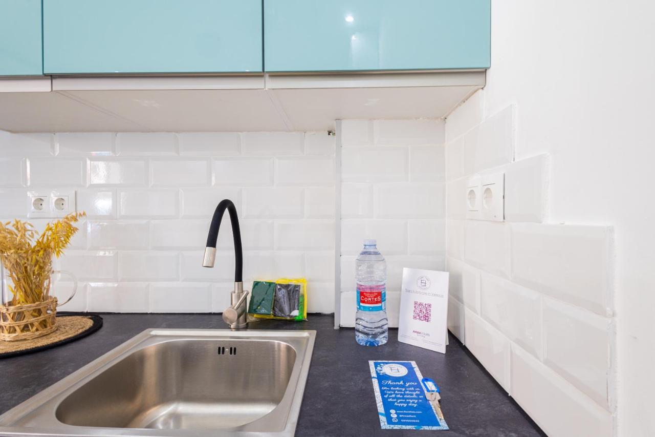 Florit Flats - The Port Avenue Apartment Valenza Esterno foto