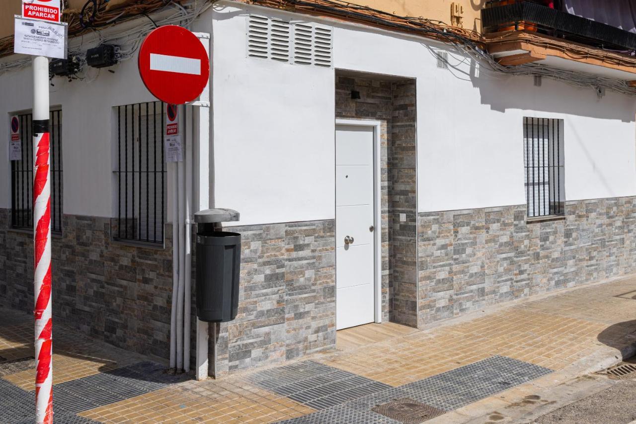 Florit Flats - The Port Avenue Apartment Valenza Esterno foto