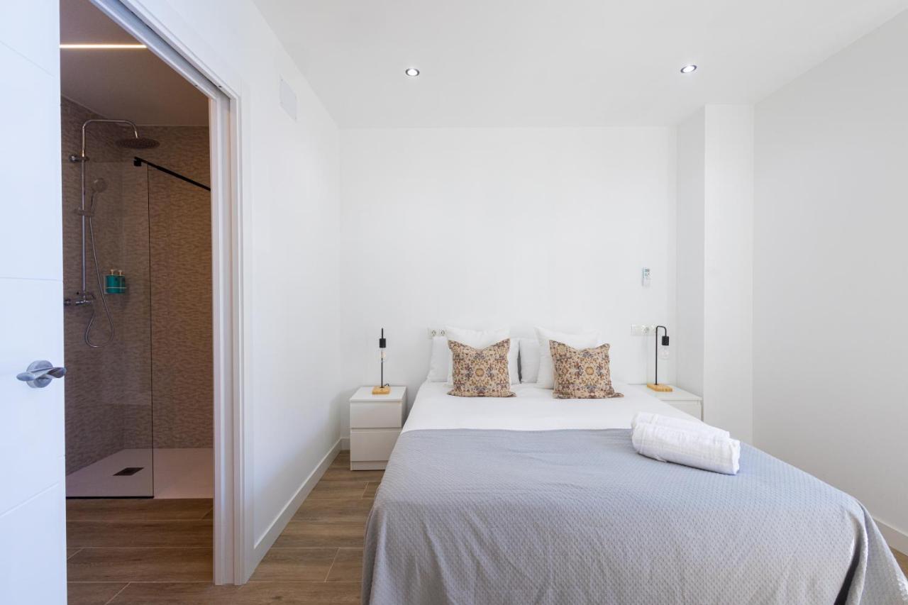 Florit Flats - The Port Avenue Apartment Valenza Esterno foto