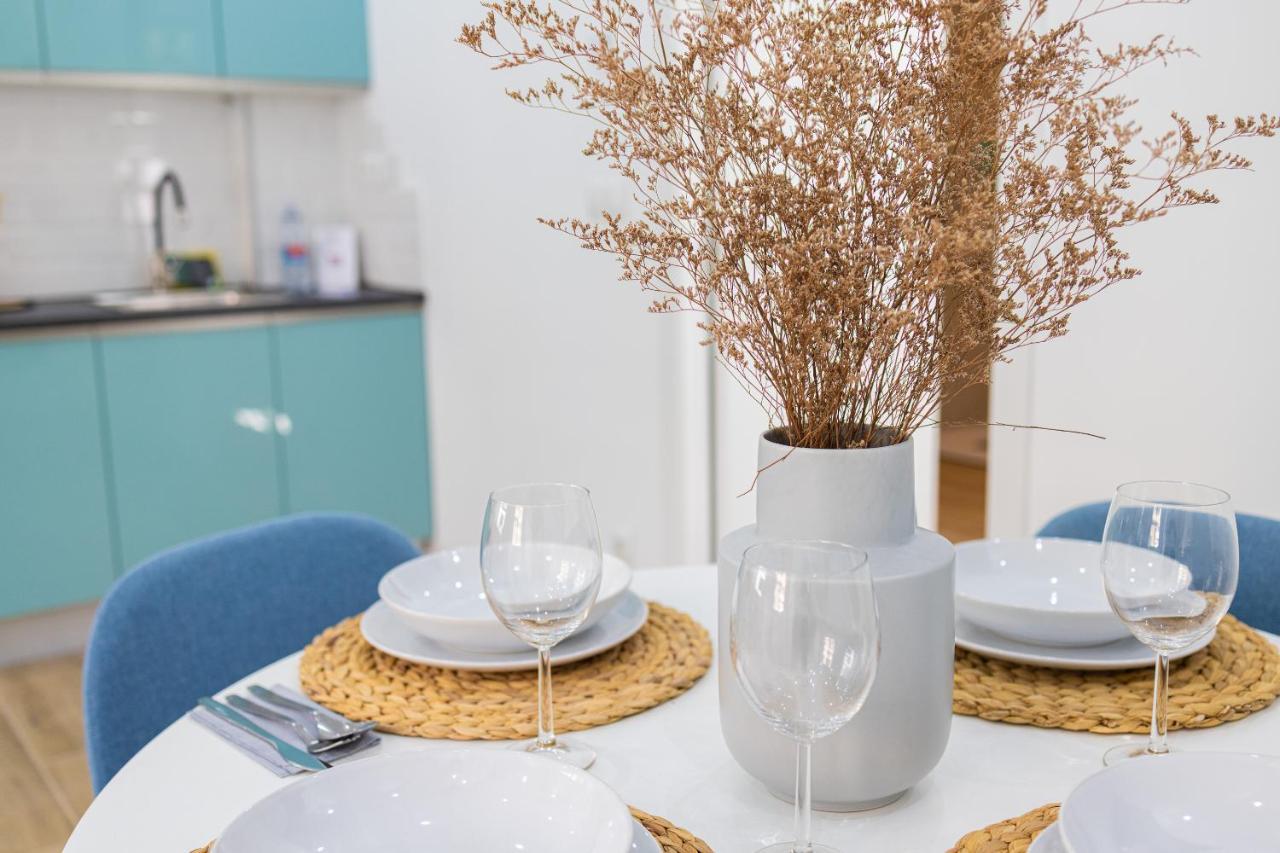 Florit Flats - The Port Avenue Apartment Valenza Esterno foto